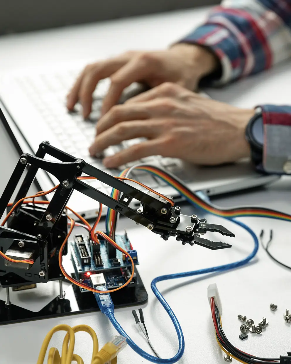 Universidad Nebrija | Grado en Ingeniería Robótica Industrial