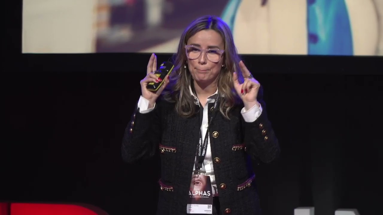 Humanos Digitales | Liliana Acosta | TEDxUNebrija