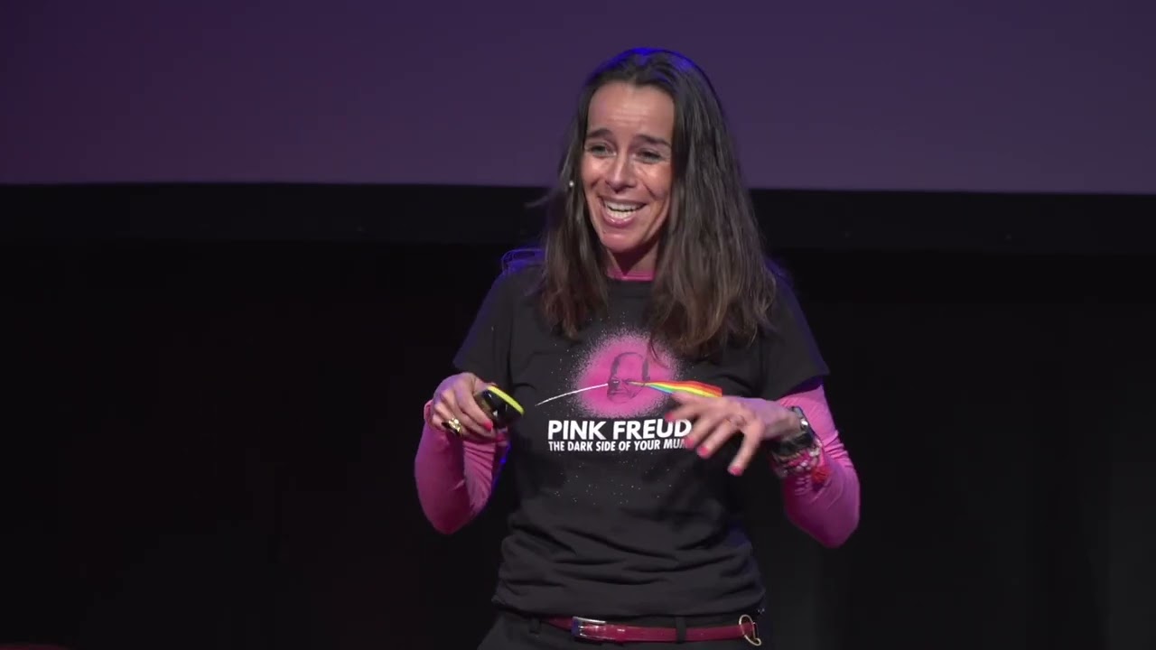 Te sobra información para elegir tu trabajo del futuro | Elena Ibáñez | TEDxUNebrija