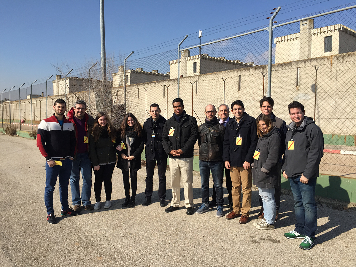 Los alumnos de Derecho visitan el Centro Penitenciario Madrid II