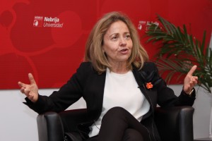 Consuelo Madrigal, fiscal general del Estado, en la Fundación Nebrija