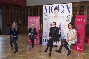 Begoña Miguel, coordinadora del máster, Charo Carrera, directora de mujerhoy, Laura Mújica, directora general de TESA, y Marta Perlado, decana de la Facultad de Ciencias de la Comunicación de la Universidad Nebrija.