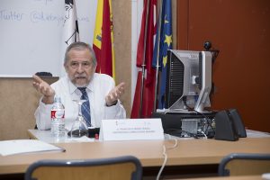 Francisco Mora Teruel, catedrático en Fisiología Humana de la Facultad de Medicina de la Universidad Complutense de Madrid, en la Universidad Nebrija.