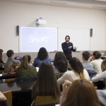 Encuentro en la Universidad Nebrija con el periodista Juan Pedro Manzano