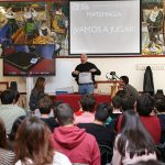 El mago Álvaro Conde impartió un taller en la Universidad Nebrija sobre ciencia, ilusionismo y pedagogía