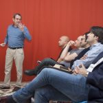 El arquitecto Iñaki Ábalos explica las claves de su obra a los alumnos de Nebrija