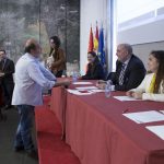 El premio al Mejor Orador de Versus fue para David Díaz, del colegio La Salle -Maravillas de Madrid. Recogió el premio un representante del centro.