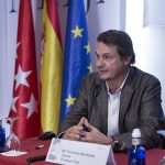 El profesor Fernando Montanes presenta el libro Lo que aprendimos con la publicidad