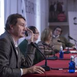 El profesor Fernando Montañés presenta el libro Lo que aprendimos con la publicidad