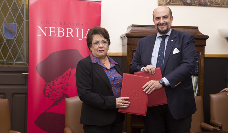 Convenio entre la Universidad Nebrija y el Ministerio de Educación de República Dominicana