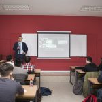 Los alumnos de la Escuela Politécnica aprenden sobre computación cuántica