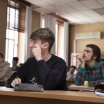 La importancia de los adhesivos en el montaje de productos