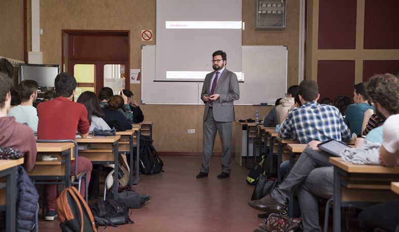 La importancia de los adhesivos en el montaje de productos