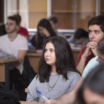 La importancia de los adhesivos en el montaje de productos