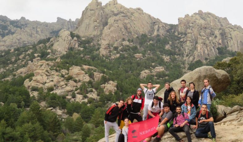 El Club de Aventura despide el curso con un trekking nocturno en La