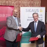 Firma del convenio entre la Universidad Nebrija y SIGAUS