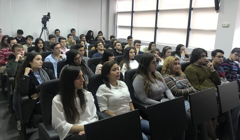 Los alumnos de Marketing visitan Estudio de Comunicación