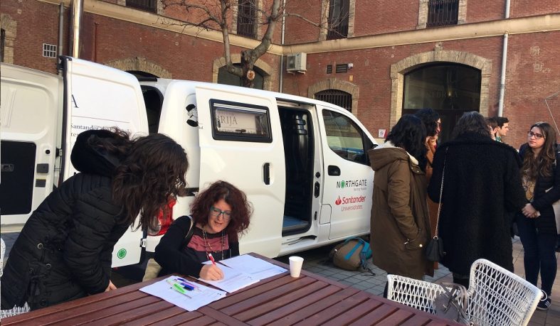 Los participantes en el Aula de Español conocen el Living Lab Nebrija