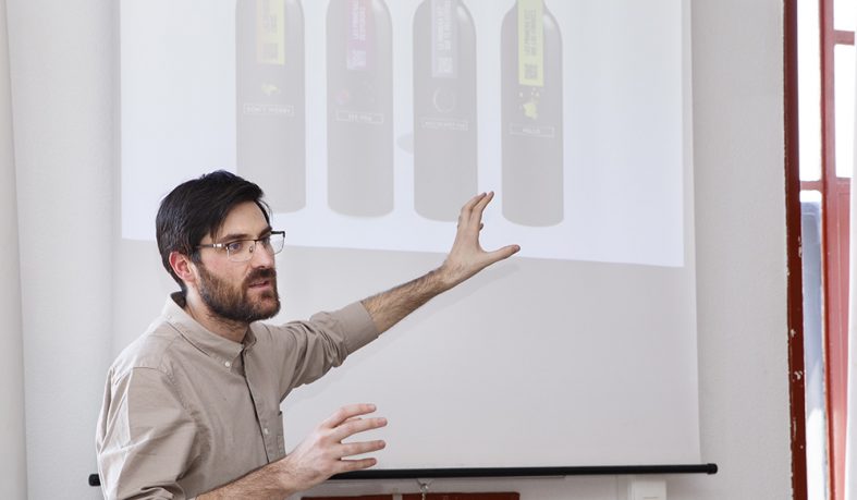 Rafael Zaragoza, cofundador de Thinkers Co, habla sobre diseño en la Universidad Nebrija