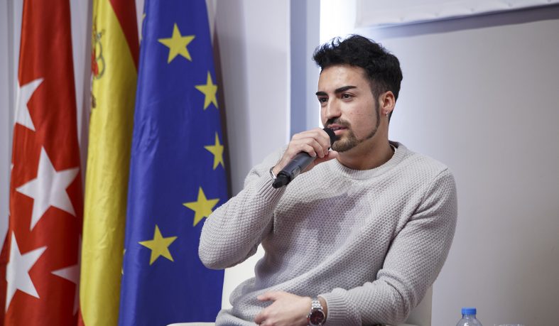 Adrián Casado presenta en Nebrija su documental Héroes Anónimos