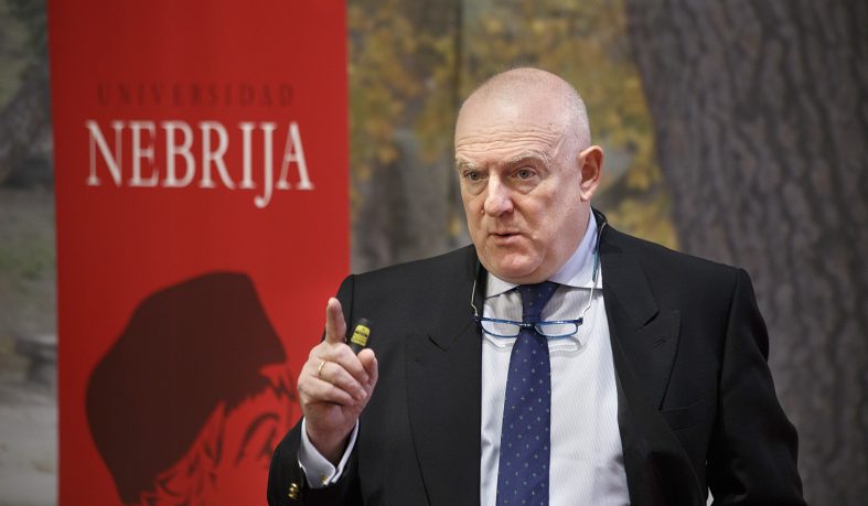 Conferencia sobre protocolo militar