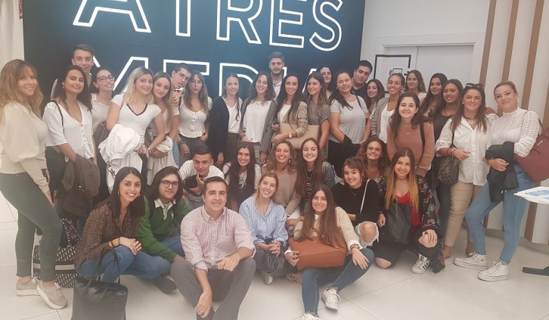 Simulación de rueda de prensa en Atresmedia