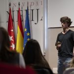 Muestra "A escena tu mejor tú"