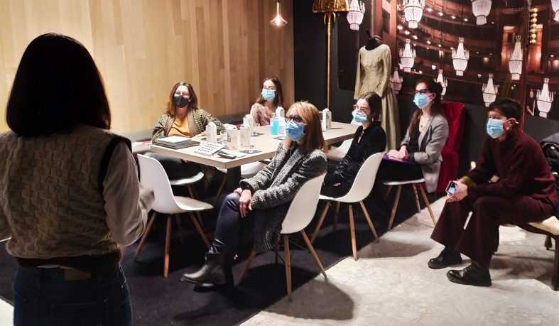 Alumnas del Doble Grado en Bellas Artes y Diseño Digital presentan sus propuestas al Teatro Real