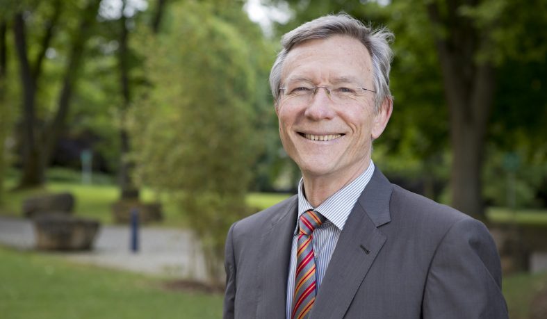 Rolf Tarrach entrevistado por la Universidad Nebrija