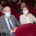 Nebrija Escena "Cuidado con las macetas"