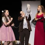 Nebrija Escena "Cuidado con las macetas"