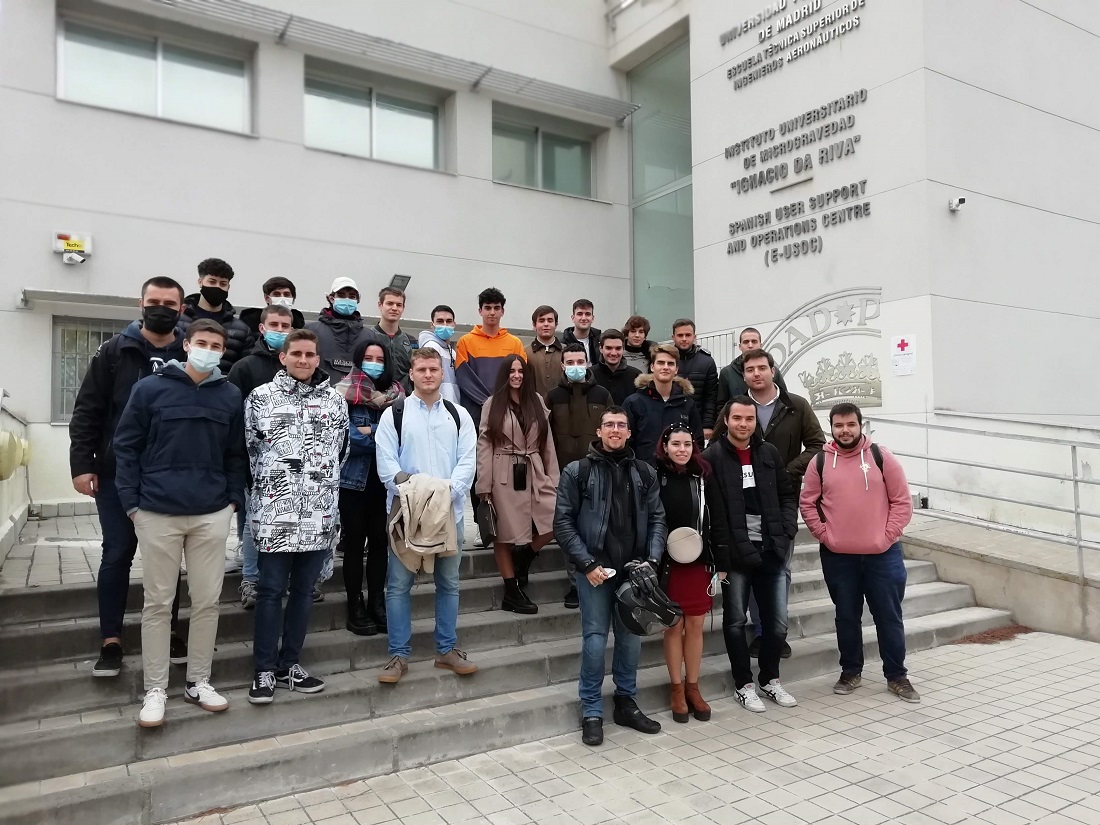 Estudiantes de la Escuela Politécnica Superior visitan el Instituto ...