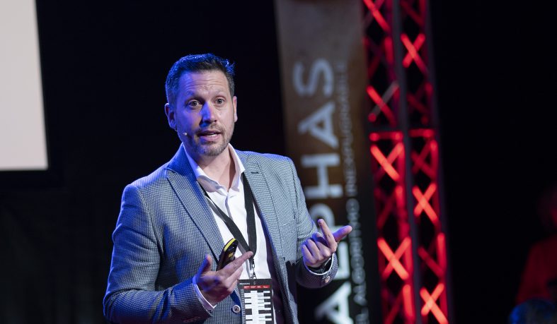 Los hispanohablantes solo utilizan entre 1000 y 1500 palabras, el 5 % de las que conocen