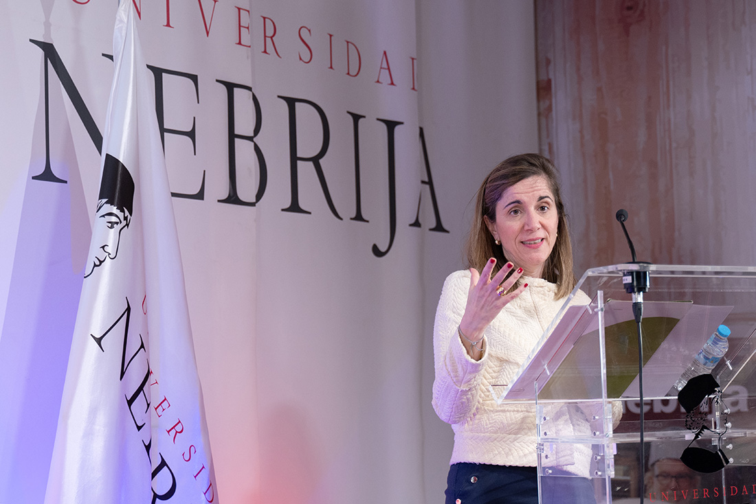 Mujer STEM, Ingeniera y Directiva