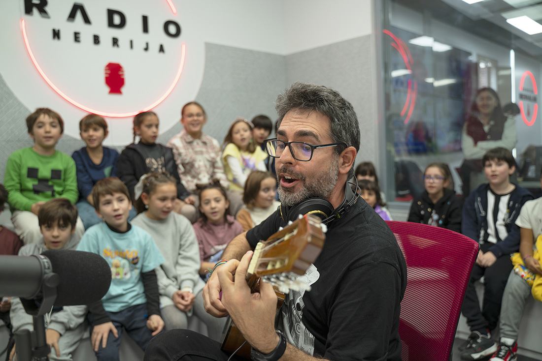 niños radio