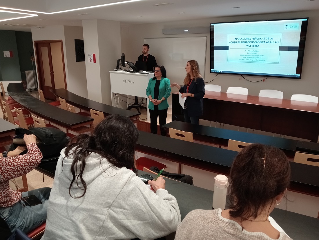 Teresa Rossignoli y Sara Valiente