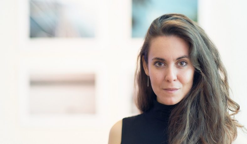 “El comisariado no solo organiza exposiciones, también teje comunidad y provoca un pensamiento crítico más amplio”