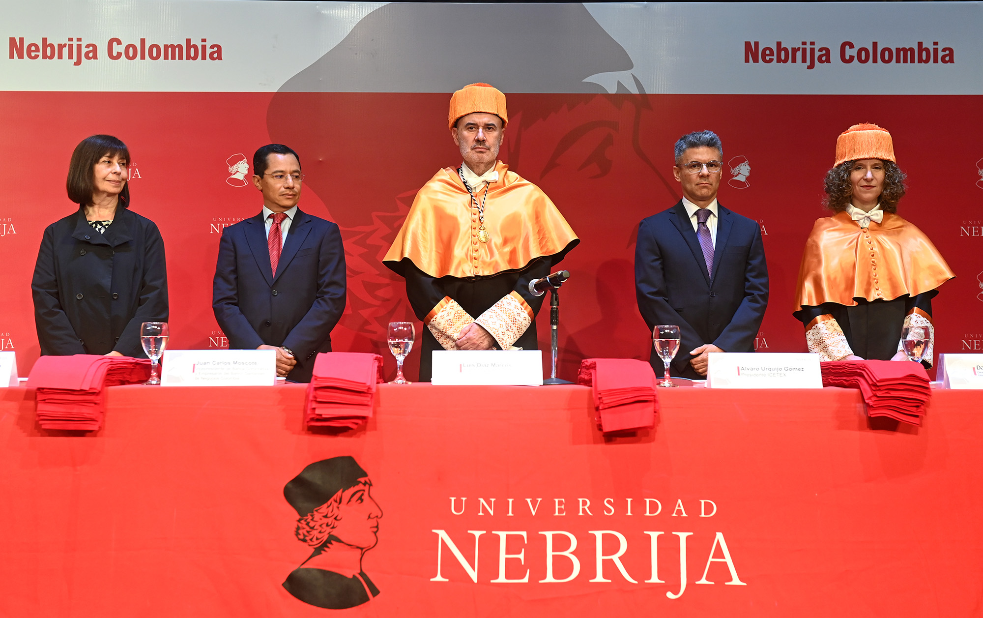 mesa presidencial graduaciones colombianas