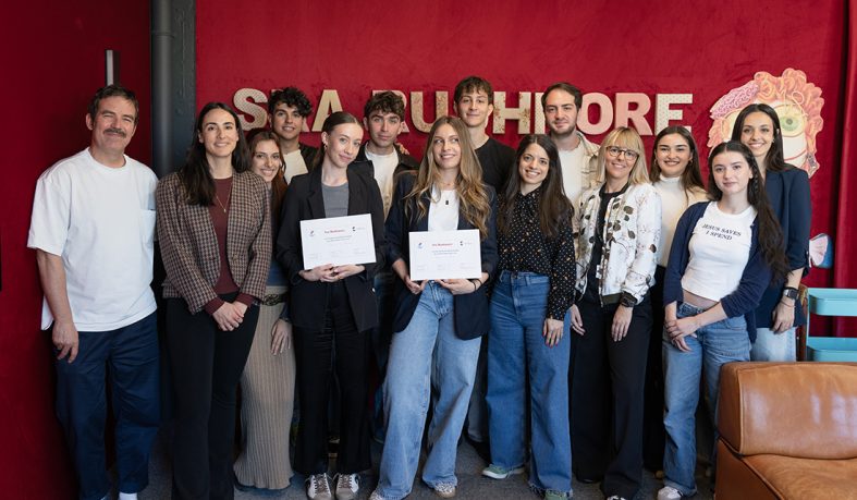 Sra. Rushmore y Domino´s Intocables