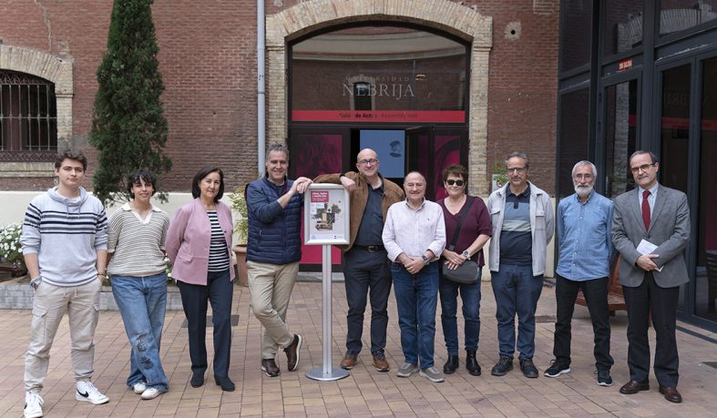 Las matemáticas y sus magos sacan a pasear sus publicaciones en un ambiente lúdico