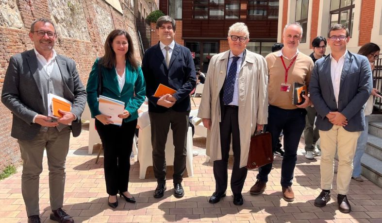 Nebrija presenta a Tecniberia sus nuevos programas en Ingeniería Civil