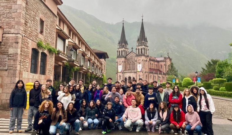 Viaje a Asturias 2025 deporte, aventura y convivencia interuniversitaria