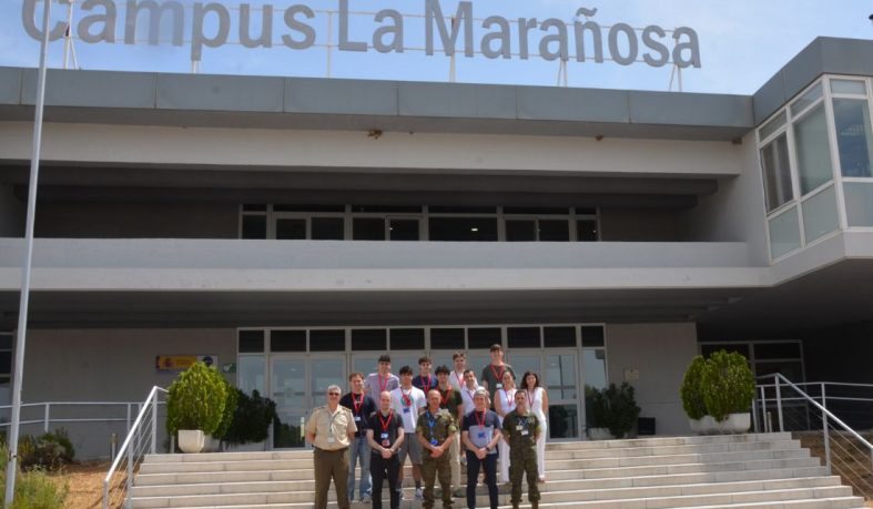 Alumnos y profesores de Nebrija visitan el INTA