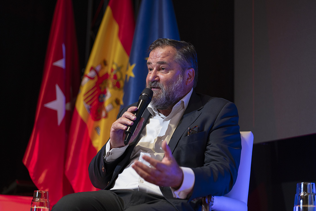 José María Peláez. Mesa redonda pensamiento crítico