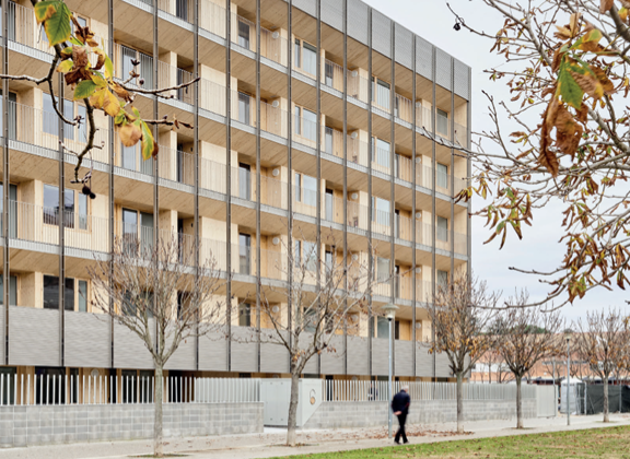 Ramon Bosch. Un bloque de viviendas en Girona, ejemplo de arquitectura sostenible