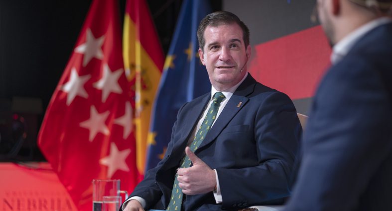 El “acuerdo familiar digital” la propuesta de Fernando de Mairata para la ciberseguridad en el hogar