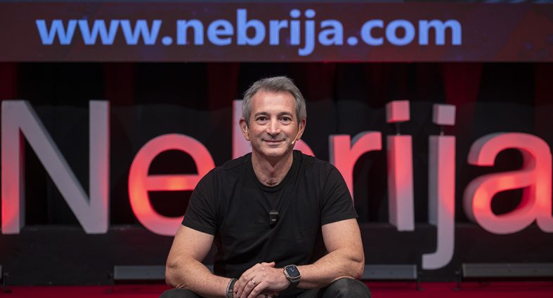 Adrián Herzkovich desvela la ecuación secreta para enamorar en LinkedIn en 3 segundos