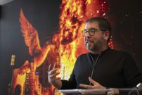 Miguel Arraiz o las emociones de las arquitecturas efímeras que terminan pasto de las llamas